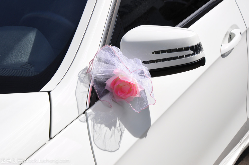 婚禮汽車(chē)裝飾